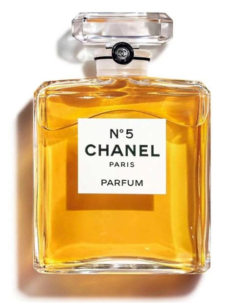 chanel magazineil marketing della moda e del lusso|Profumo Chanel N°5 la storia e quanto costa .